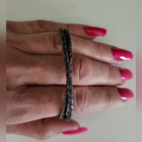 PANDORA double PURPLE LEATHER  charm bracelet. - Picture 3 of 5